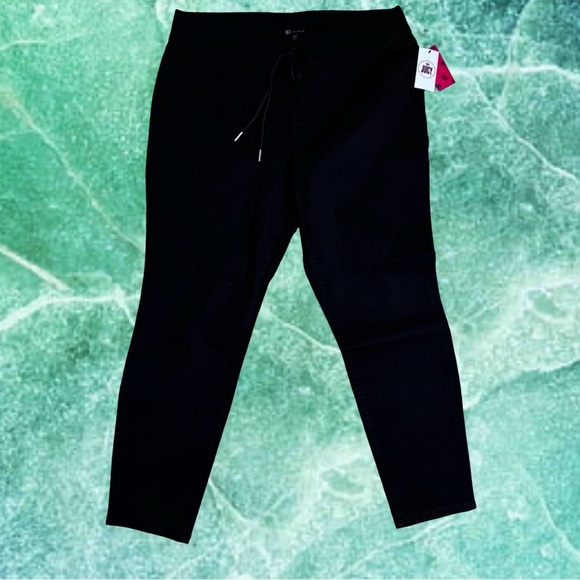 Juicy Couture Pants - NWT Juicy Couture Black Bottoms